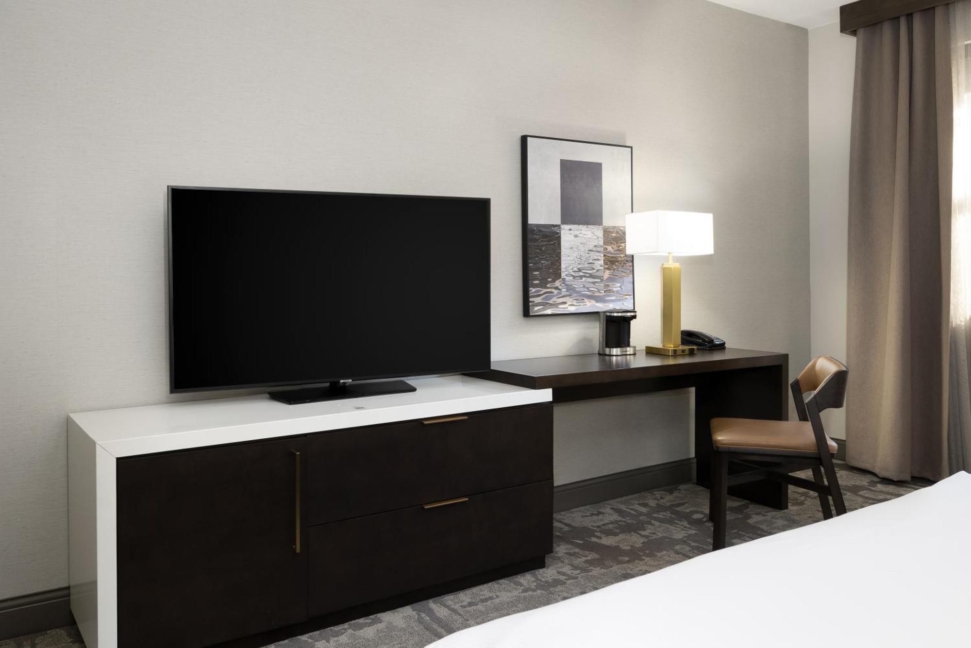 Hilton Promenade Branson Landing Hotel Bagian luar foto